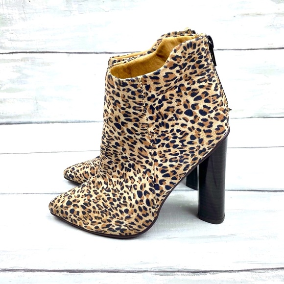 Qupid Pointed Toe Leopard Print Heeled Booties Chunky Block Heel Ankle Boot 5.5M - Picture 4 of 16